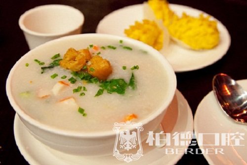 http://v.qq.com/page/p/p/h/p01546mjvph.html